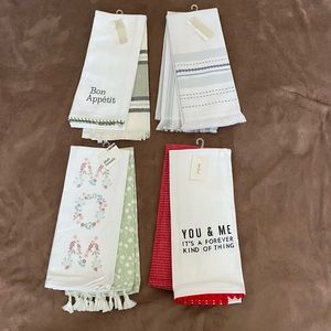 Set of 8 Decorative kitchen towels, assorted as shown in pictures. New with tags
